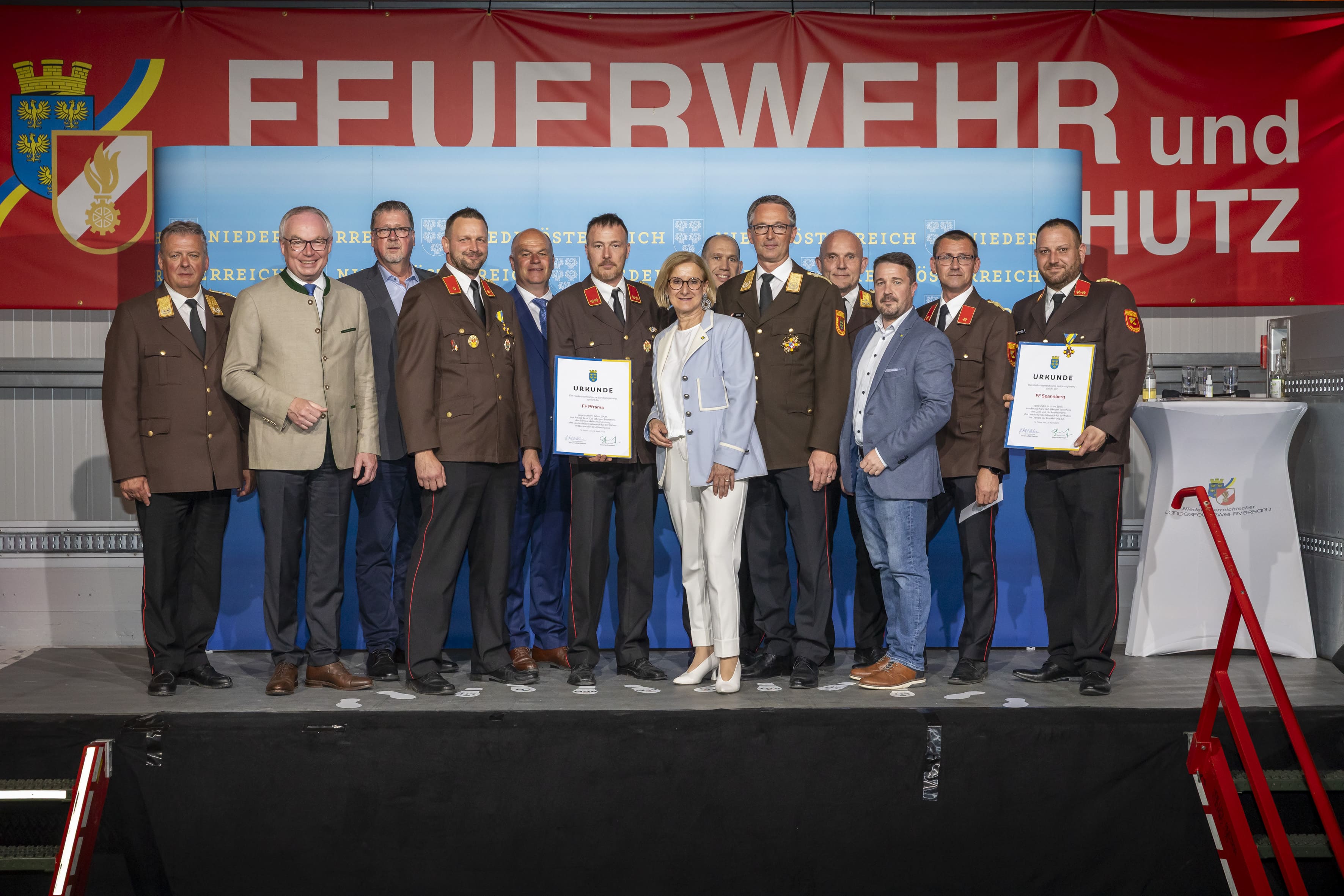 20250423 Jubiläumsfeier: 121 Feuerwehren geehrt