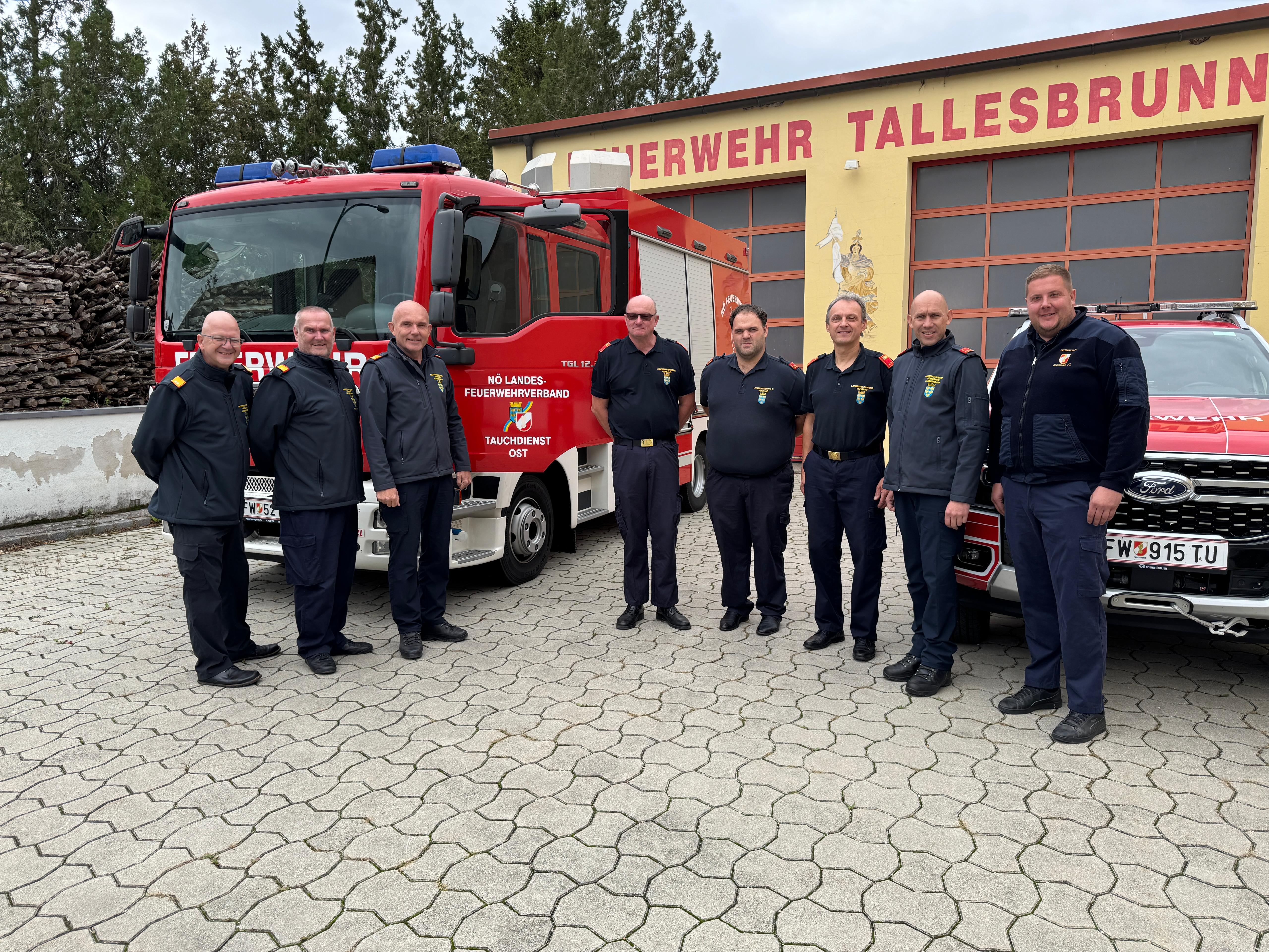 PHOTO 2025 10 11 12 51 59 4